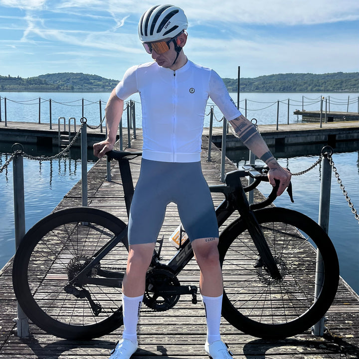 LIFT TINT SEAMLESS CYCLING BIB SHORTS